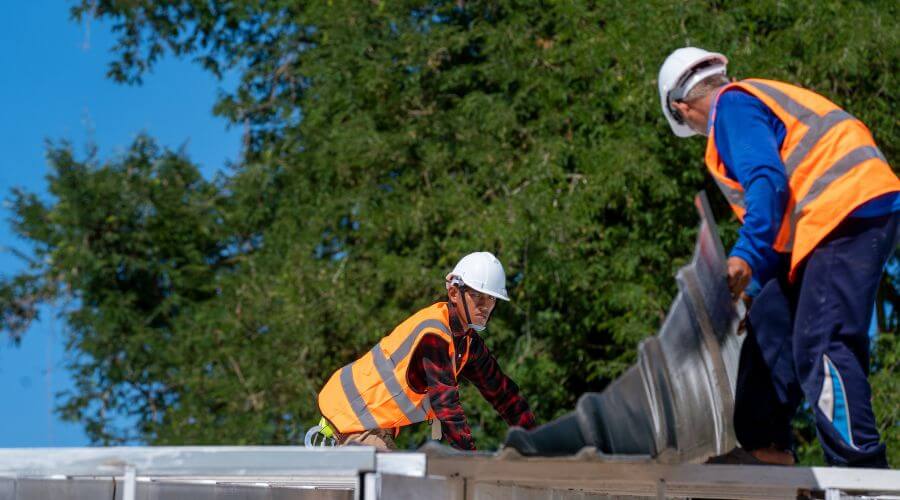 Professional new roof installation services in Farmersville, CA